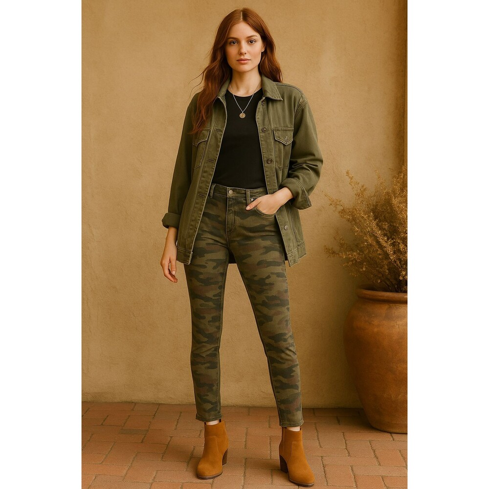 Hudson Barbara High Waist Skinny Jeans Women's‎ Size 31 Camo Causal Chic Luxury